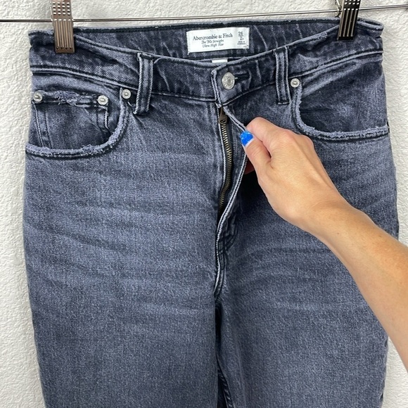 Abercrombie & Fitch 90s Straight Ultra High Rise Jeans Curve Love Black Sz 26 2 - Picture 4 of 12